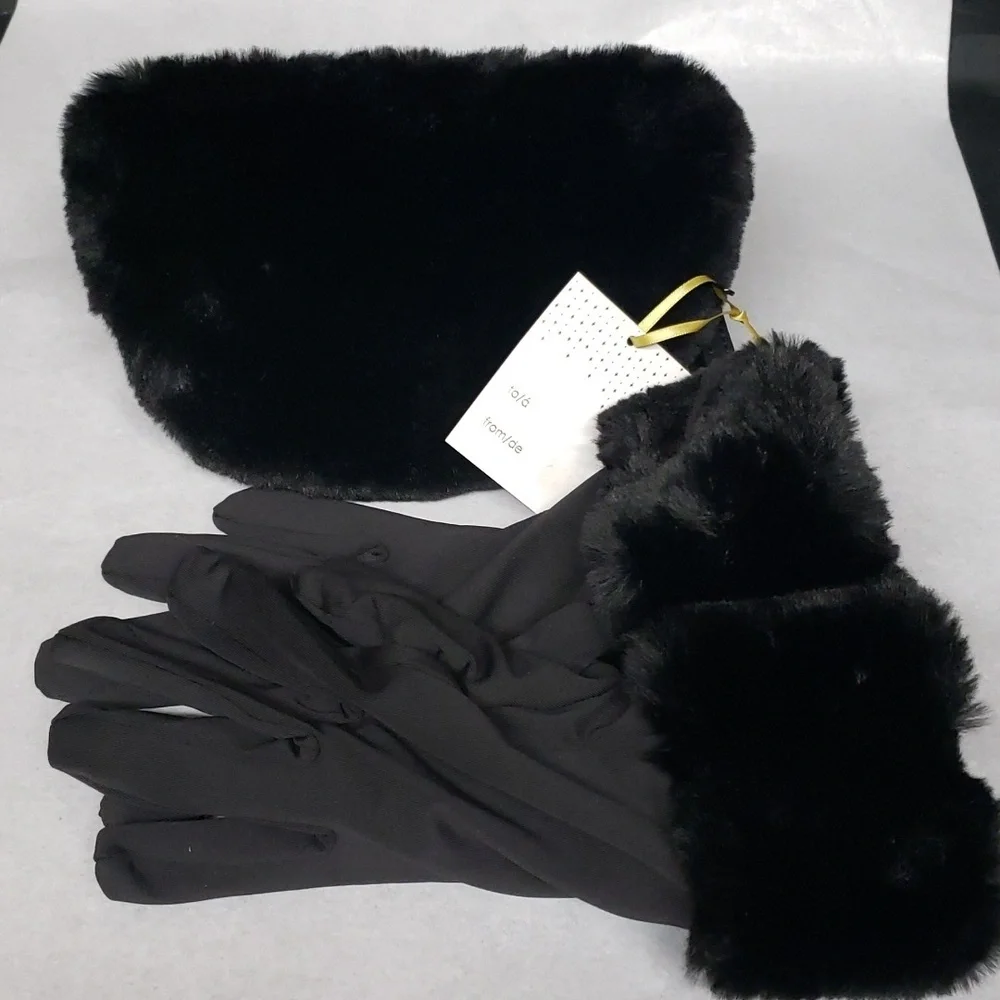 House of Harlow 1960 Black Faux Fur Wristlet with Shearling Trim Gloves, M/L